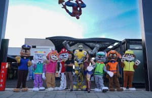Drive Thru de Pizza dos Super-Heróis inaugura em Paulínia com grande movimento e experiência temática inédita