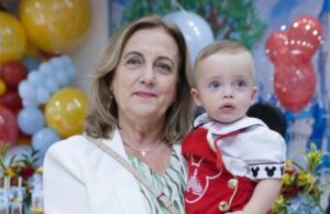 JORNAL TRIBUNA PRESTA HOMENAGEM A SIRLEI FERRARESI PIGATTO